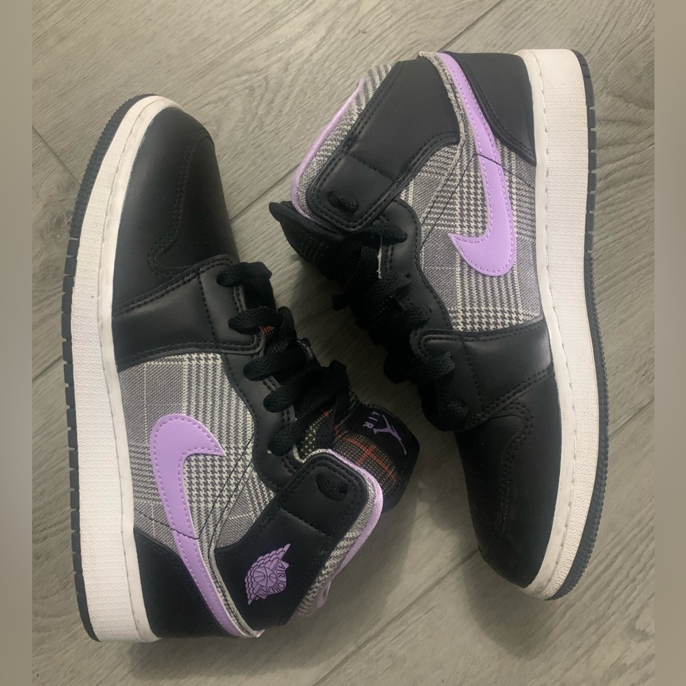 Jordan AJ 1 Mid